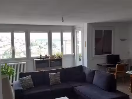 appartement 67 m² – 3 pièces –libre au 1er novembre