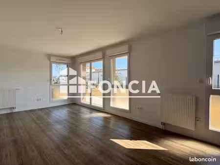 appartement 3 pièces 64 m²