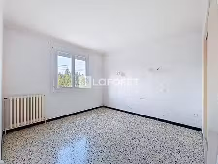 appartement lumineux de 64 m2 avec jardin privatif  garage  cave et balcon