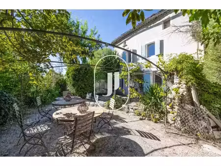 propriété de charme à vendre avec gîtes et piscine en drôme