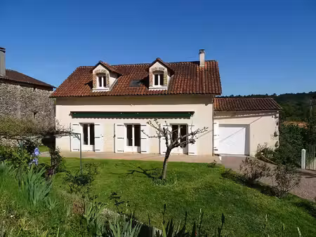 maison sourzac 9 pièce(s) 226 m2