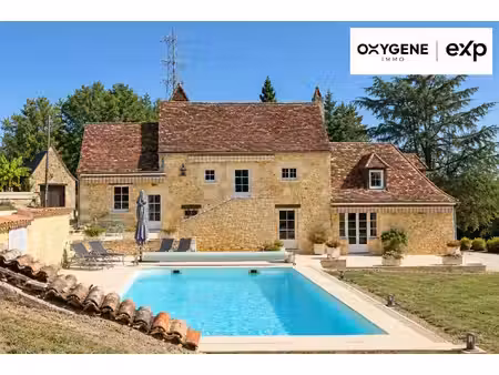 propriété en pierre 177 m² avec piscine  gîte indépendant e