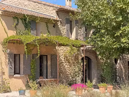 a vendre - mas rénové aux portes du luberon