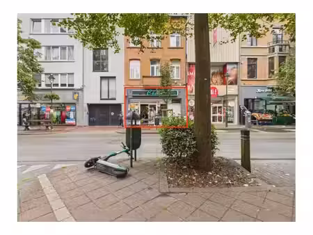 bien divers en vente publique à steenweg op waver 810 etterbeek (vbe65880)
