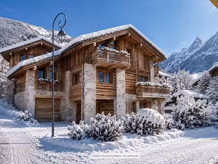 73210 peisey-nancroix superbe chalet150m²  terrasse  garages et jardin