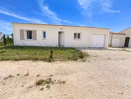 maison neuve saint bris des bois