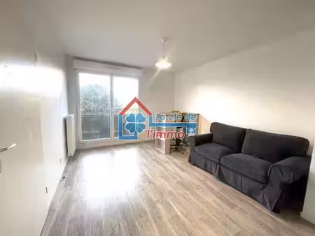 f2 meublé + 2 parkings