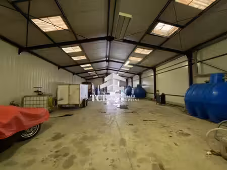location local d’activités grandchamps des fontaines 44119 330m²