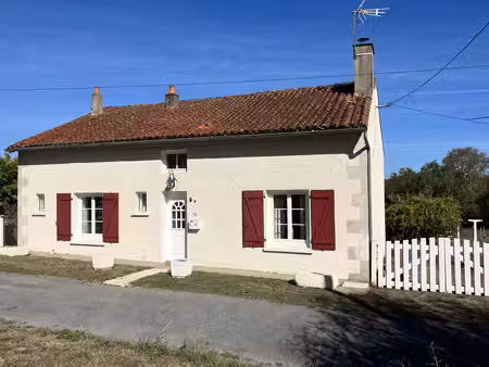 maison à vendre à luchapt (86430) - vienne