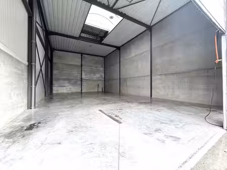 entrepôt neuf de 200 m² à mornimont