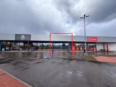 surface commerciale 200 m² à louer chez lidl balen