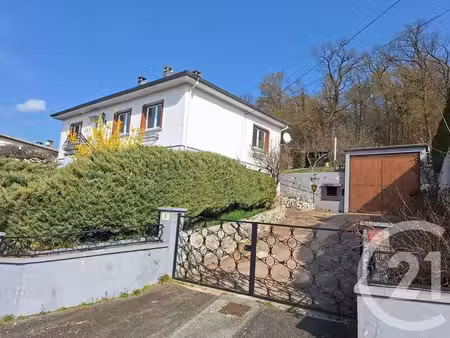 maison à louer - 5 pièces - 79 50 m2 - rang - 25 - franche-comte