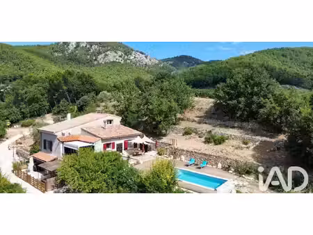 maison avec piscine et terrasse nord est - auriol (13)