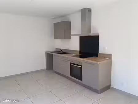 a louer : logement t2