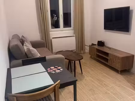 appartement t2 refait à neuf - centre-ville de pont-saint-esprit proche tricastin