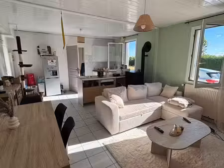 f2 à louer à geruge