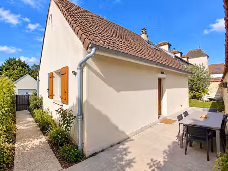 maison traditionnelle 5 pièces à vendre à chaumontel - 289 000 €
