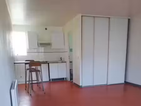 location appartement 1 pièce 32 m² à luzarches (95270)
