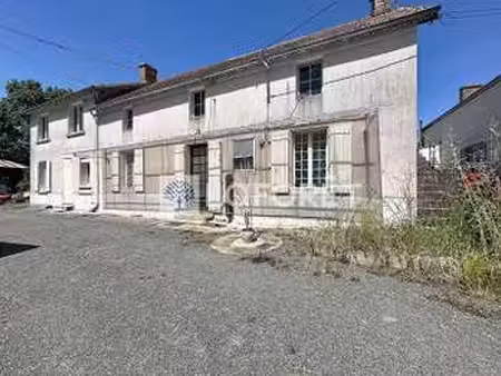 vente maison à airvault (79600) : à vendre / 123m² airvault