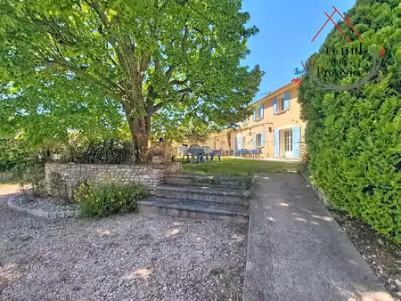 corps de ferme rénové 365 m2 avec piscine et 8 chambres fort potentiel !