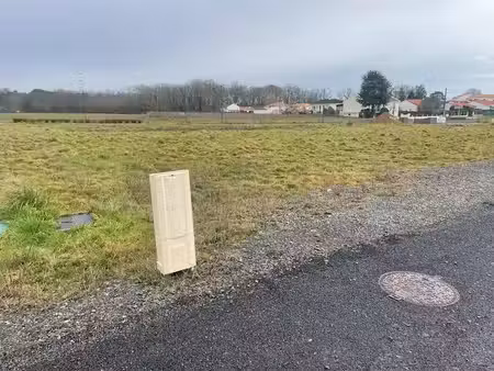 vente terrain 449 m² à bouaye (44830)  149 000 €