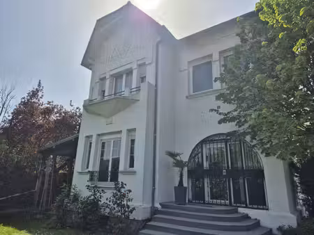 belle demeure avec piscine