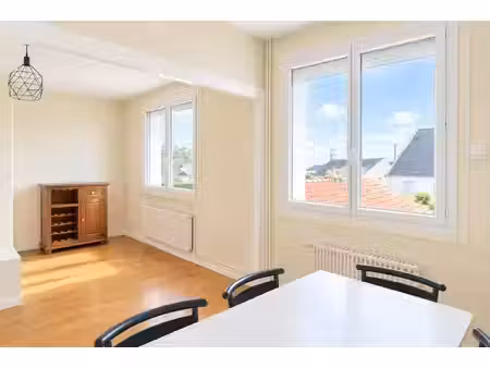 donges centre  appartement t3 meublé au 1er étage - jardin commun