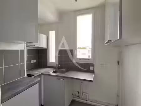 location appartement 3 pièces 42.48 m² à le perreux-sur-marne (94170)  1 072 €
