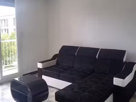 résidence les horizons de la mer  sécurisée par un portail éle