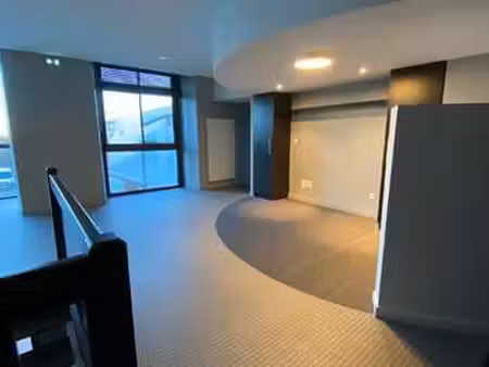 location bureaux et commerces à laval (53000) : à louer / 236m² laval