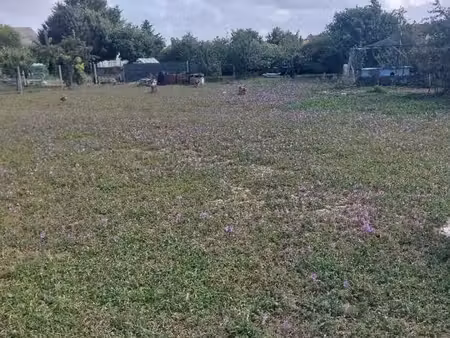 terrain à vendre de 1 200 00 m² aulnay (17)