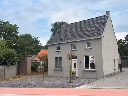 gezinswoning met 3 slaapkamers en garage