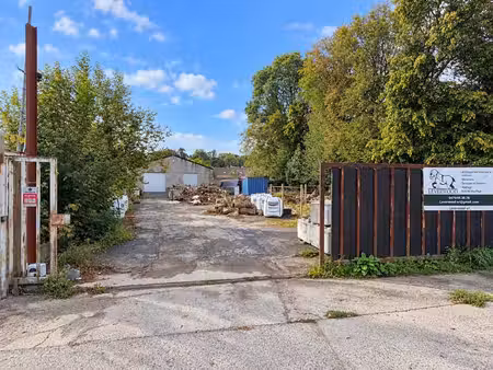 entrepôt de ± 425 m² – double accès – houdeng-goegnies