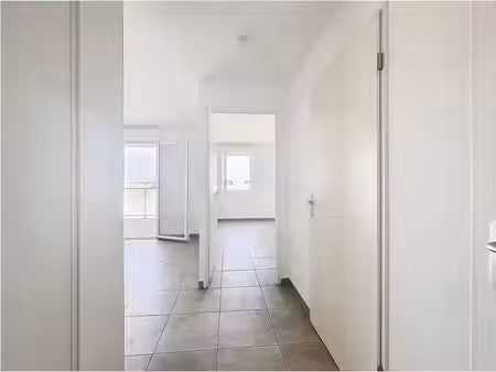 location appartement 41 m² à sauvian (34410)  470 €