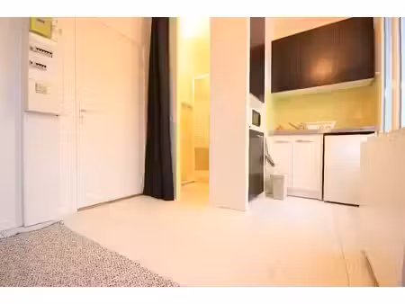 location meublée appartement 1 pièce 12.34 m² à pantin (93500)  550 €