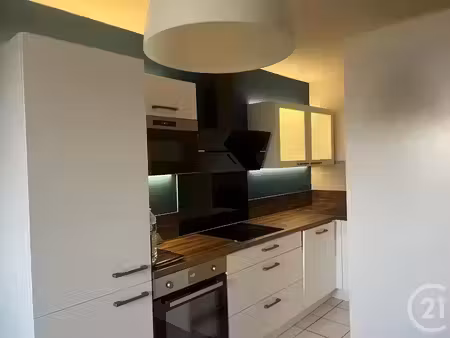 location appartement 2 pièces 40.42 m² à beaugency (45190)  570 €