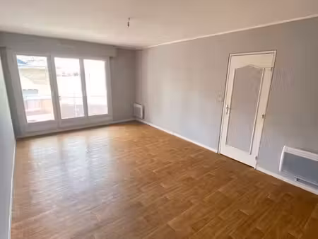 appartement 3 pièces 69 m²