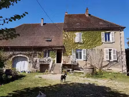 location meublée chambre 1 pièce 24 m² à vincelles (39190)  610 €