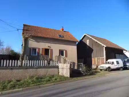 vente maison 4 pièces 76 m² à briffons (63820)  37 800 €