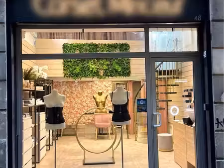 vend fond de commerce 10 000 / marseille 13001 / loyer 838/ 51 m²