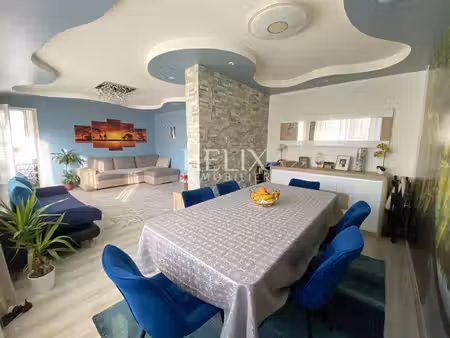 le pecq ermitage - appartement 5 pièces avec cave et parking