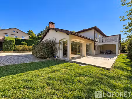 maison familiale 253 m² 12 pièces ? montbernier  bourgoin-jallieu