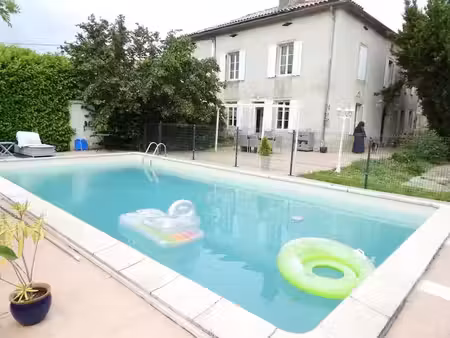 location maison 8 pièces 230 m² à poulan-pouzols (81120)  1 325 €