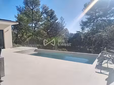 villa de standing avec piscine