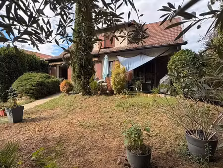 chassieu centre – maison 162 30 m² – terrain 792 m² – 4 chambres – sous-sol complet