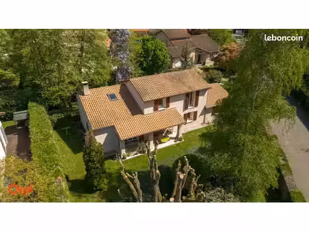 maison 5 pièces 142 m²