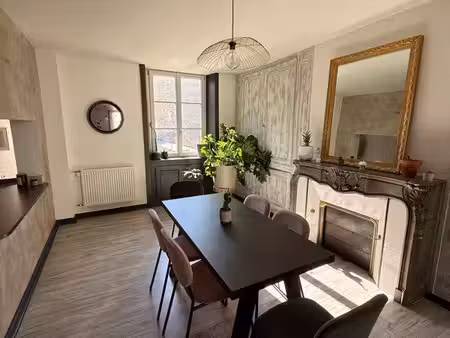 appartement de caractère - 89 5 m2 centre-ville de vesoul