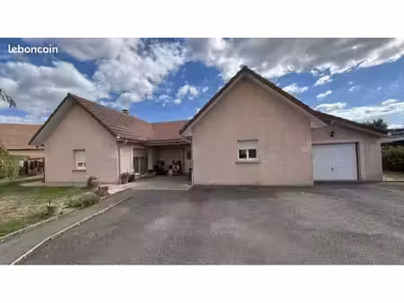maison 160 m² avec garage et cave