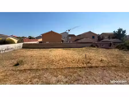 terrain 671 m² craponne