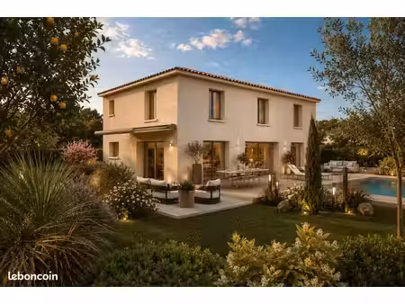 maison 6 pièces 220 m²